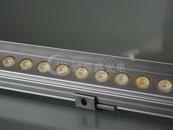 LED wall washing lamp