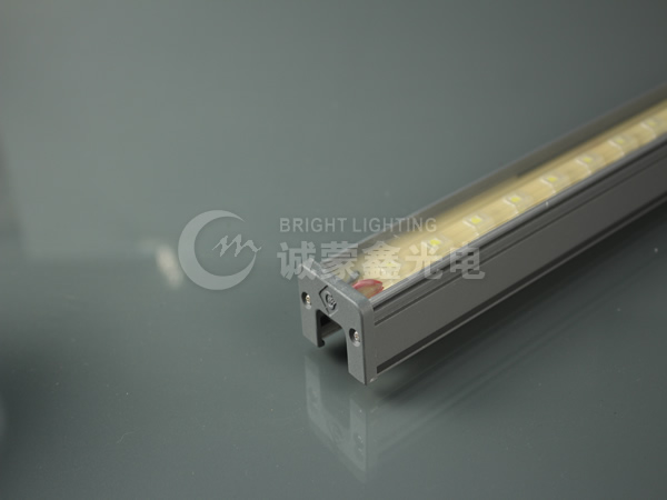 LED线条灯